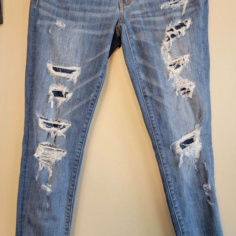 American Eagle Super Low Rise Jegging Distressed Step Hem Skinny AE 8 Jeans - Picture 6 of 14